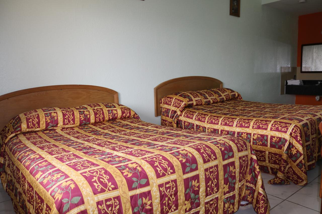 Great Western Inn Pasadena Bagian luar foto